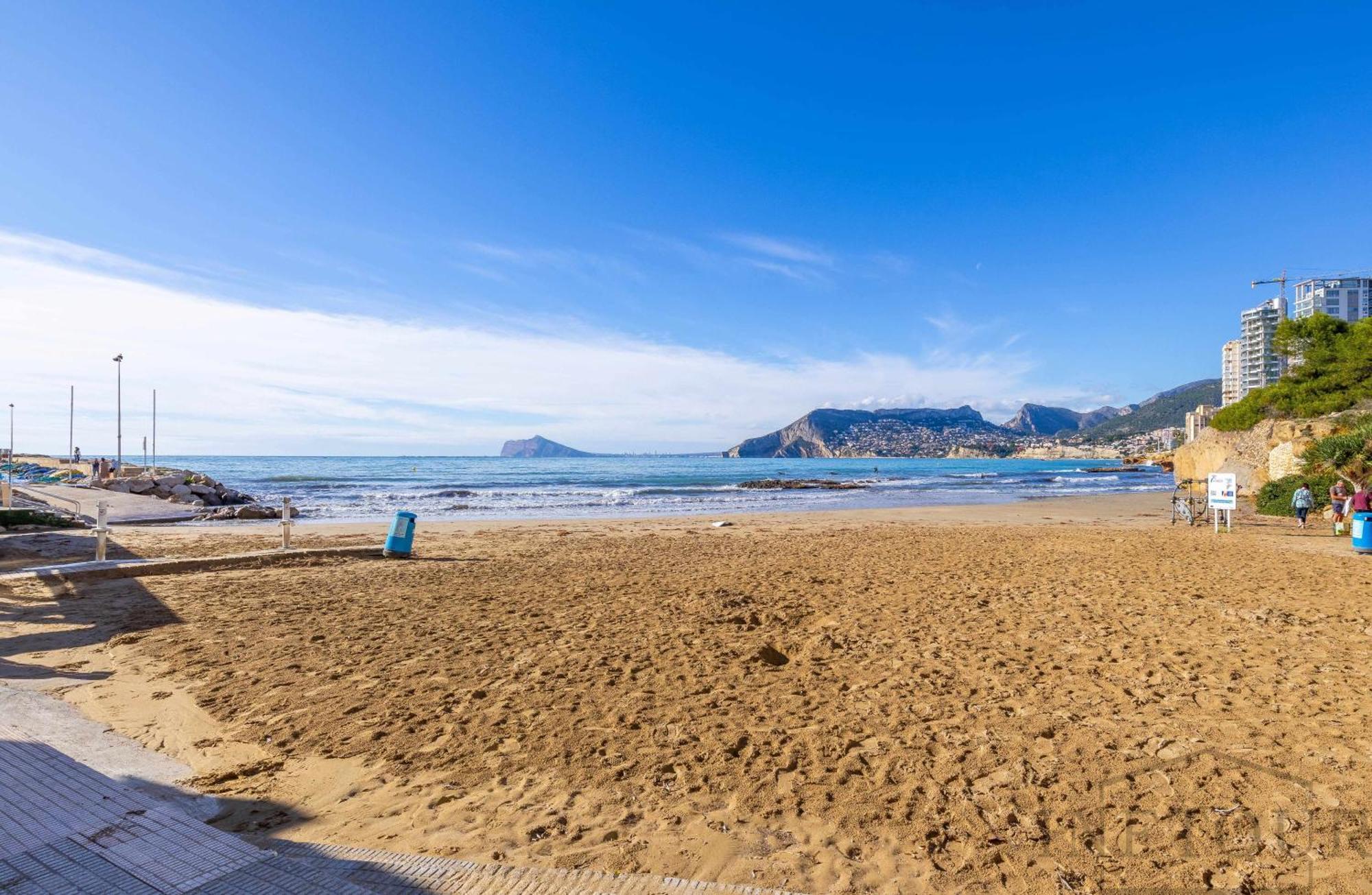 Inftour Medici Apartamento Calpe Exteriör bild